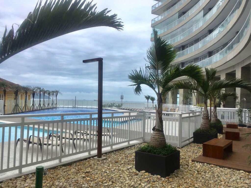 Maravilhoso Apto Vista Mar Jacuzzi Wi Fi Pe Areia Santos  Exterior photo